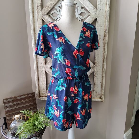 Ces Femme Women's Flutter Sleeve Surplice Shorts Romper in Blue & Coral Floral - Picture 1 of 13